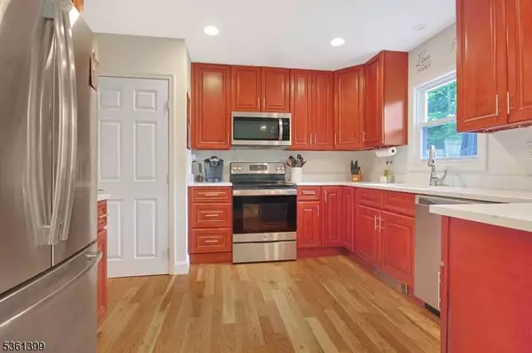 29 Black Oak Dr, Vernon Twp., NJ 07462