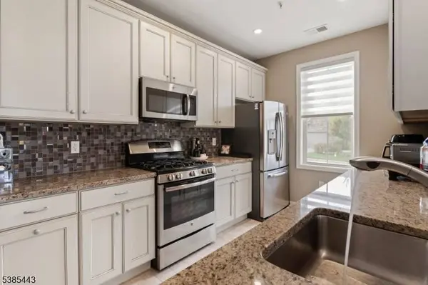 169 Tarrington Rd #103, Hardyston Twp., NJ 07419