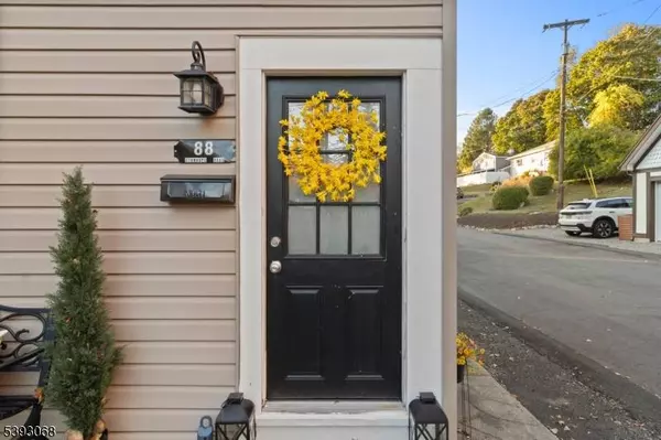 88 Stanhope Rd, Sparta Twp., NJ 07871