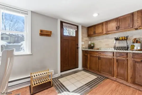 25 Bucknell Way, Hopatcong Boro, NJ 07843