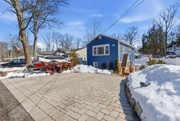25 Bucknell Way, Hopatcong Boro, NJ 07843