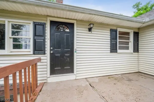 2 Elder Dr, Morristown, NJ 07960-2805