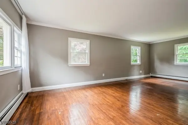 2 Elder Dr, Morristown, NJ 07960-2805