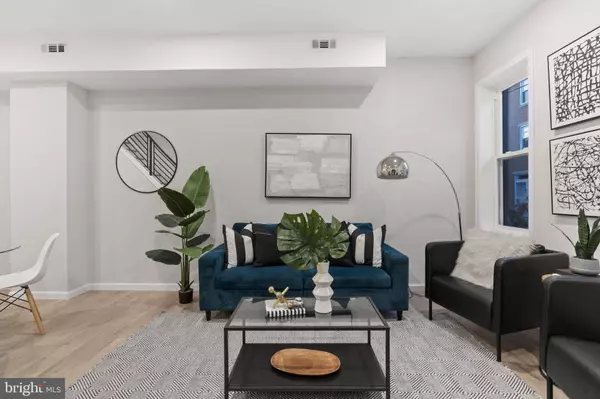 526 WINTON ST, Philadelphia, PA 19148