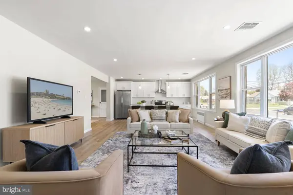 405 BRIGHTON TER, Holmes, PA 19043