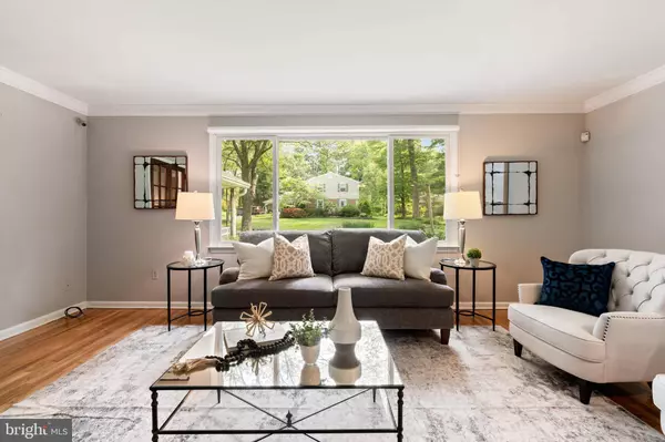 2207 ELMFIELD RD, Wilmington, DE 19810