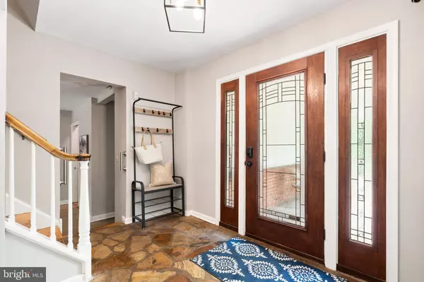 2207 ELMFIELD RD, Wilmington, DE 19810