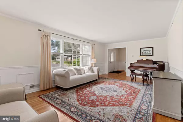 2108 WEATHERTON DR, Wilmington, DE 19810