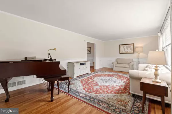 2108 WEATHERTON DR, Wilmington, DE 19810