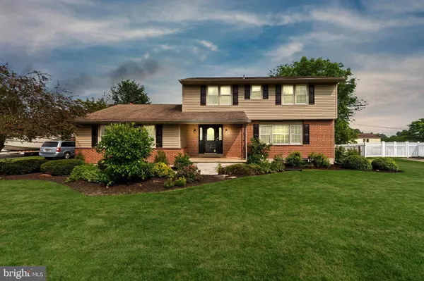 2108 WEATHERTON DR, Wilmington, DE 19810