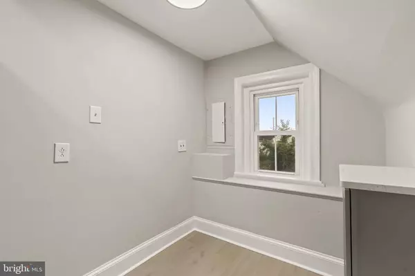 216 COLLINGDALE AVE #5, Collingdale, PA 19023