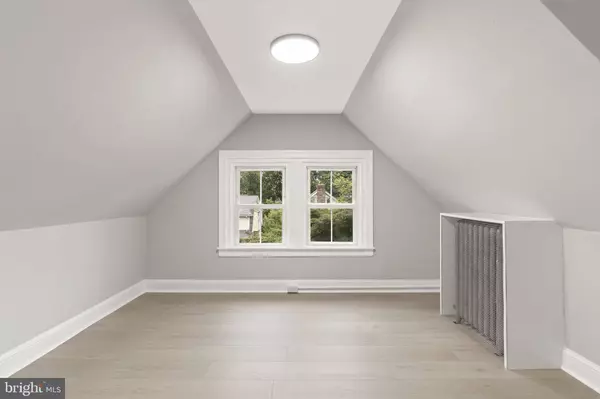 216 COLLINGDALE AVE #5, Collingdale, PA 19023