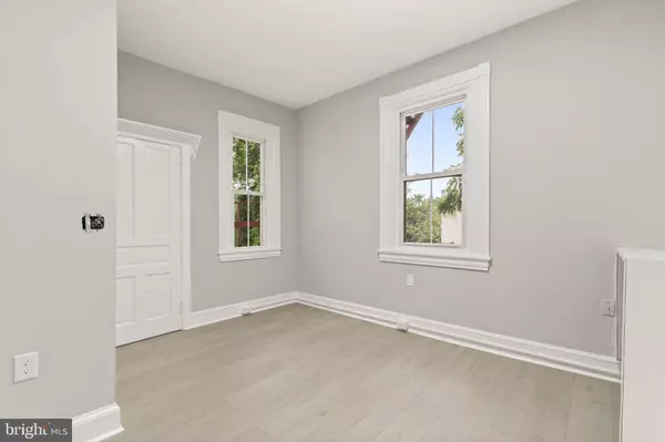 216 COLLINGDALE AVE #4, Darby, PA 19023