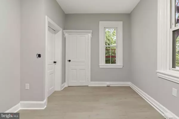 216 COLLINGDALE AVE #4, Darby, PA 19023