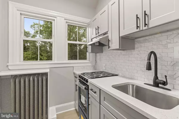 216 COLLINGDALE AVE #4, Darby, PA 19023