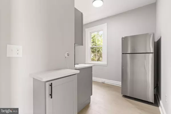 216 COLLINGDALE AVE #3, Collingdale, PA 19023