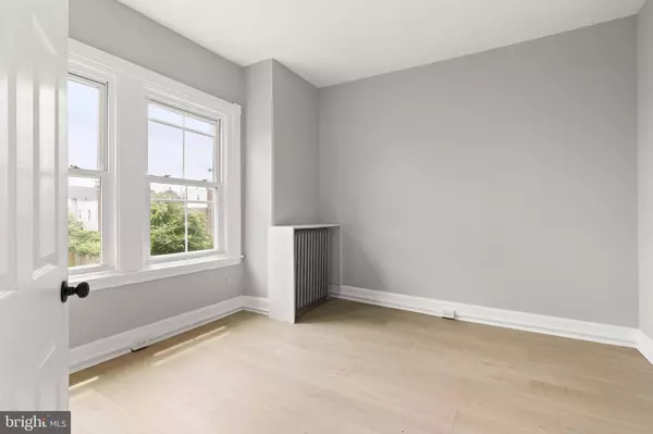 216 COLLINGDALE AVE #3, Collingdale, PA 19023