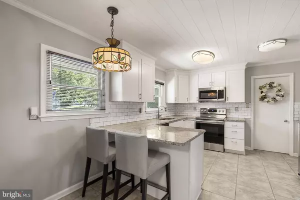 75 FLAMEHILL RD, Levittown, PA 19056