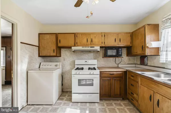 713 BIRCHWOOD DR, Newark, DE 19713