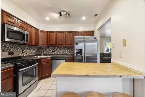 1029 BAYWOOD DR, Williamstown, NJ 08094