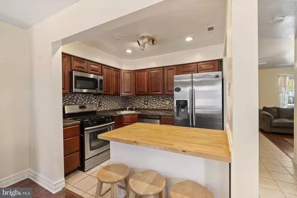 1029 BAYWOOD DR, Williamstown, NJ 08094