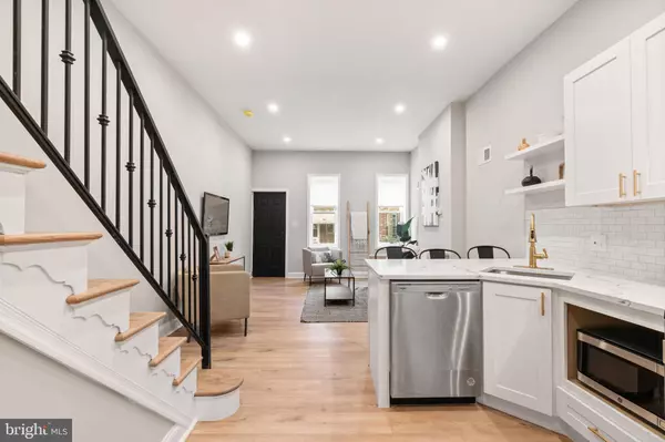 2571 CORAL ST, Philadelphia, PA 19125