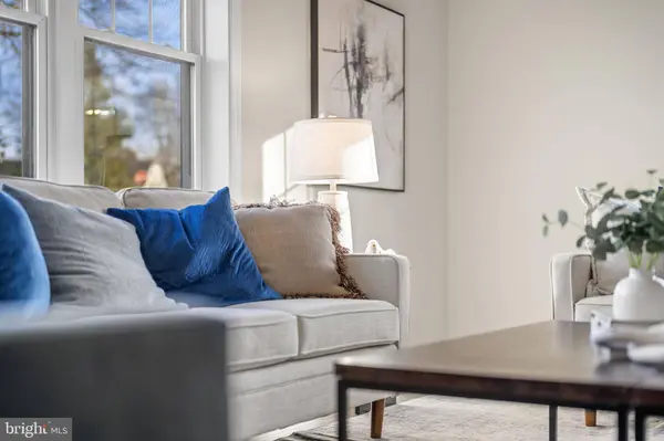 499 COLLINS DR, Springfield, PA 19064