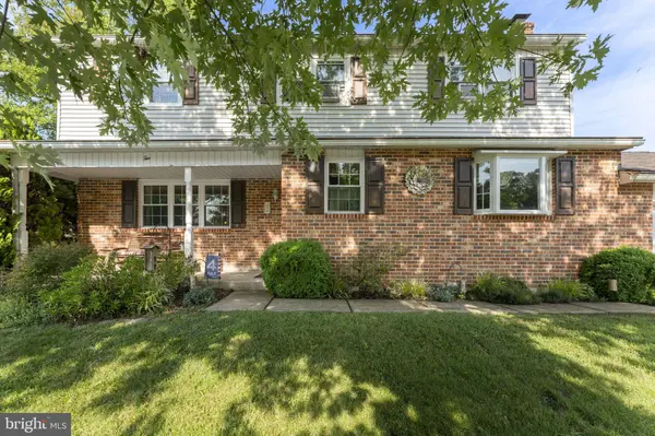 2 MARTIN DR, Newark, DE 19713