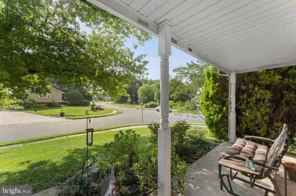 2 MARTIN DR, Newark, DE 19713