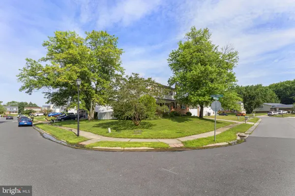 2 MARTIN DR, Newark, DE 19713