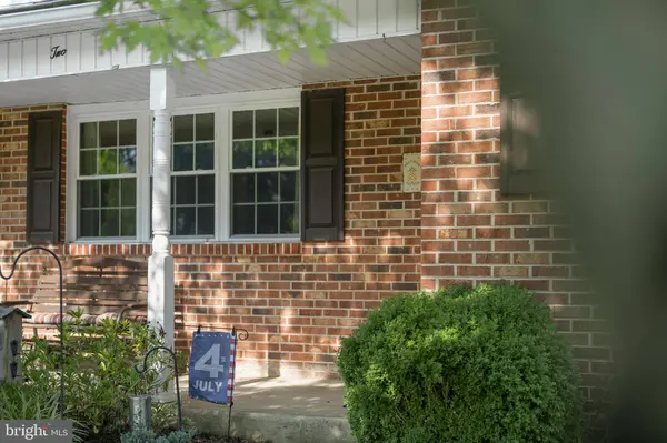 2 MARTIN DR, Newark, DE 19713