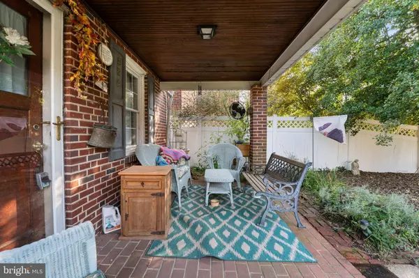 826 WOODLAWN AVE, Wilmington, DE 19805