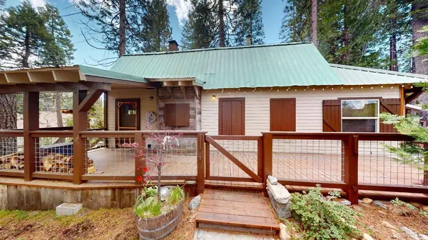 41813 Knobcone LN, Shaver Lake, CA 93664