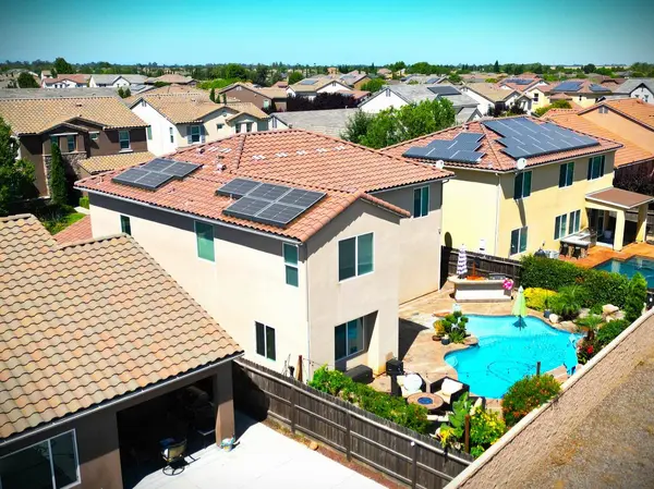 4367 Salem LN, Clovis, CA 93619