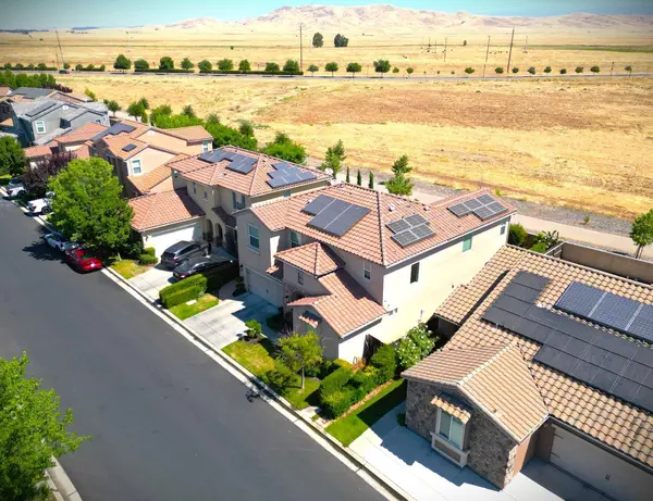 4367 Salem LN, Clovis, CA 93619