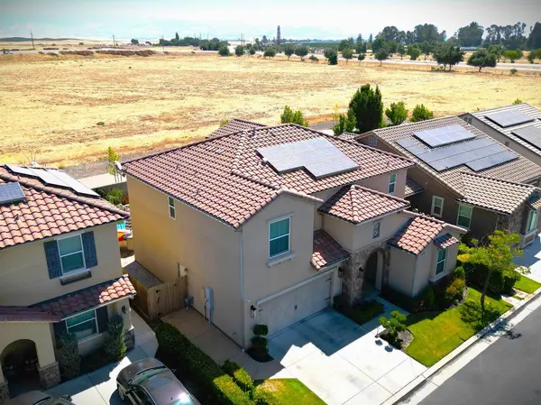 4367 Salem LN, Clovis, CA 93619