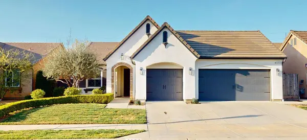 4153 Serena AVE, Clovis, CA 93619