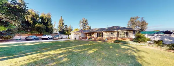 7690 N Leonard AVE, Clovis, CA 93619