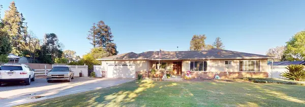 7690 N Leonard AVE, Clovis, CA 93619