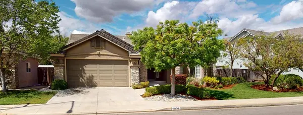 9821 N Sierra Vista AVE, Fresno, CA 93720