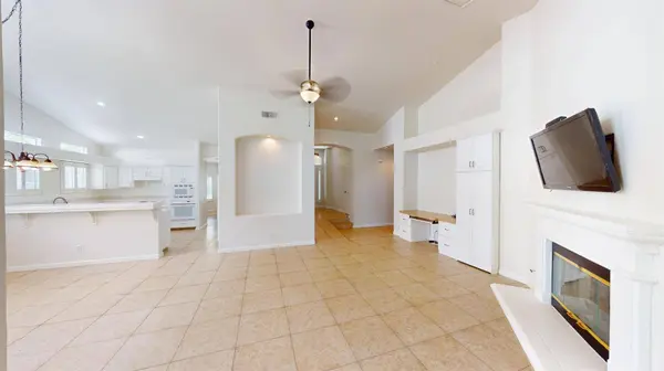 9821 N Sierra Vista AVE, Fresno, CA 93720