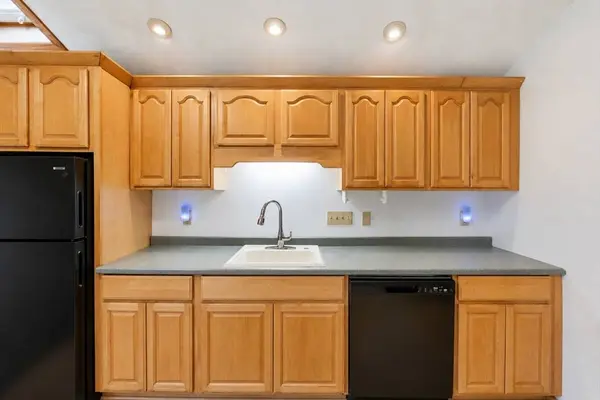 587 Main St, Boylston, MA 01505