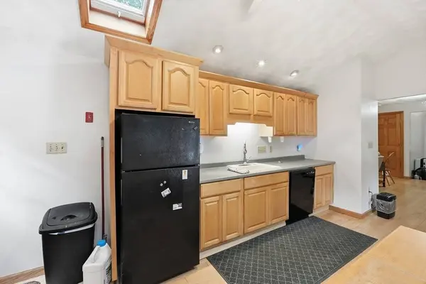 587 Main St, Boylston, MA 01505