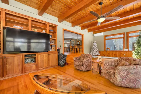 48 Maple Manor RD, Conway, NH 03813