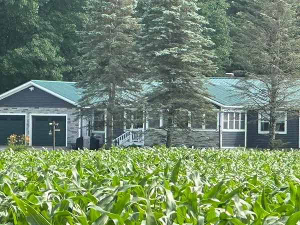 630 Plains RD, Monroe, NH 03771