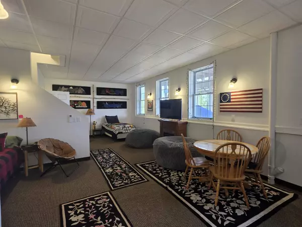 3 Grandview DR, Berlin, NH 03570