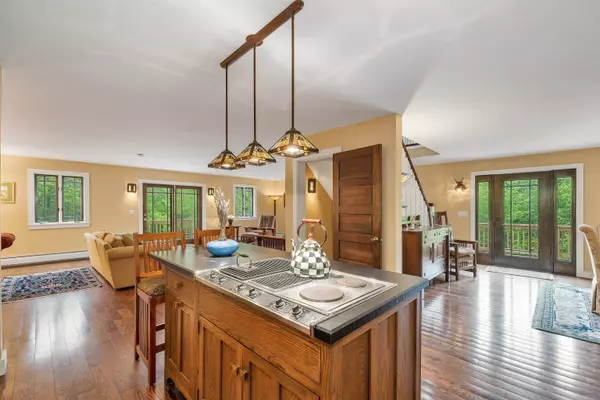 201 Glen Ledge RD, Bartlett, NH 03812