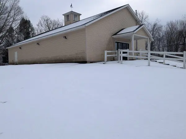 482 Brattleboro RD, Hinsdale, NH 03451