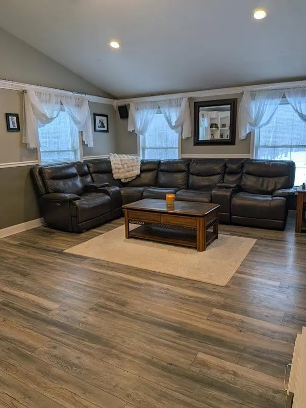 60 Chichester RD, Loudon, NH 03813