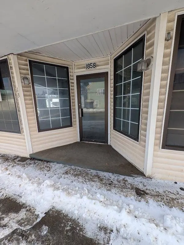 138 Main ST, Colebrook, NH 03576